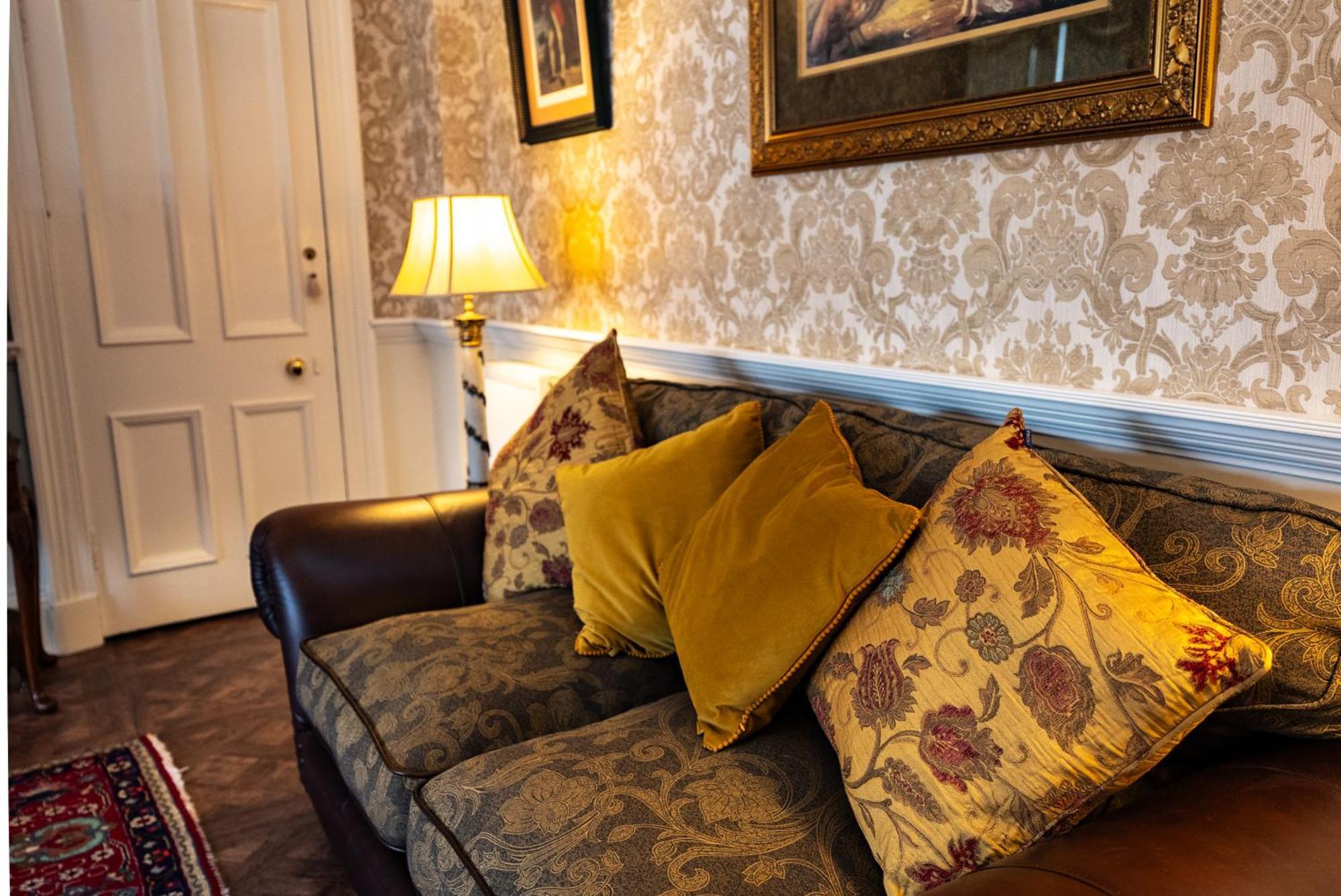 The Townhouse Ayr - Luxury B&B - Adults Only Bagian luar foto